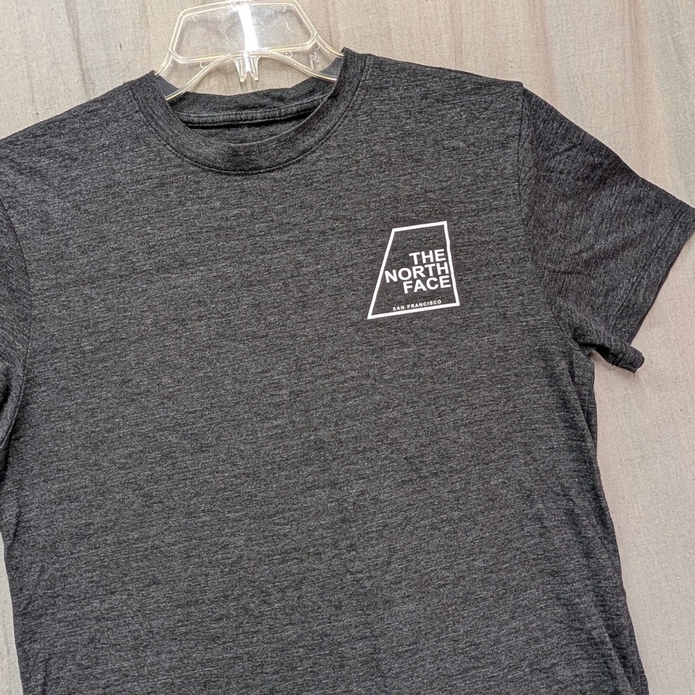 The North Face Mens San Francisco Graphic T-Shirt Gray Heather Medium NF0A3H17